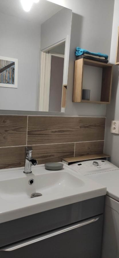 Appartement Lumineux Vue Mer Fréjus Dış mekan fotoğraf