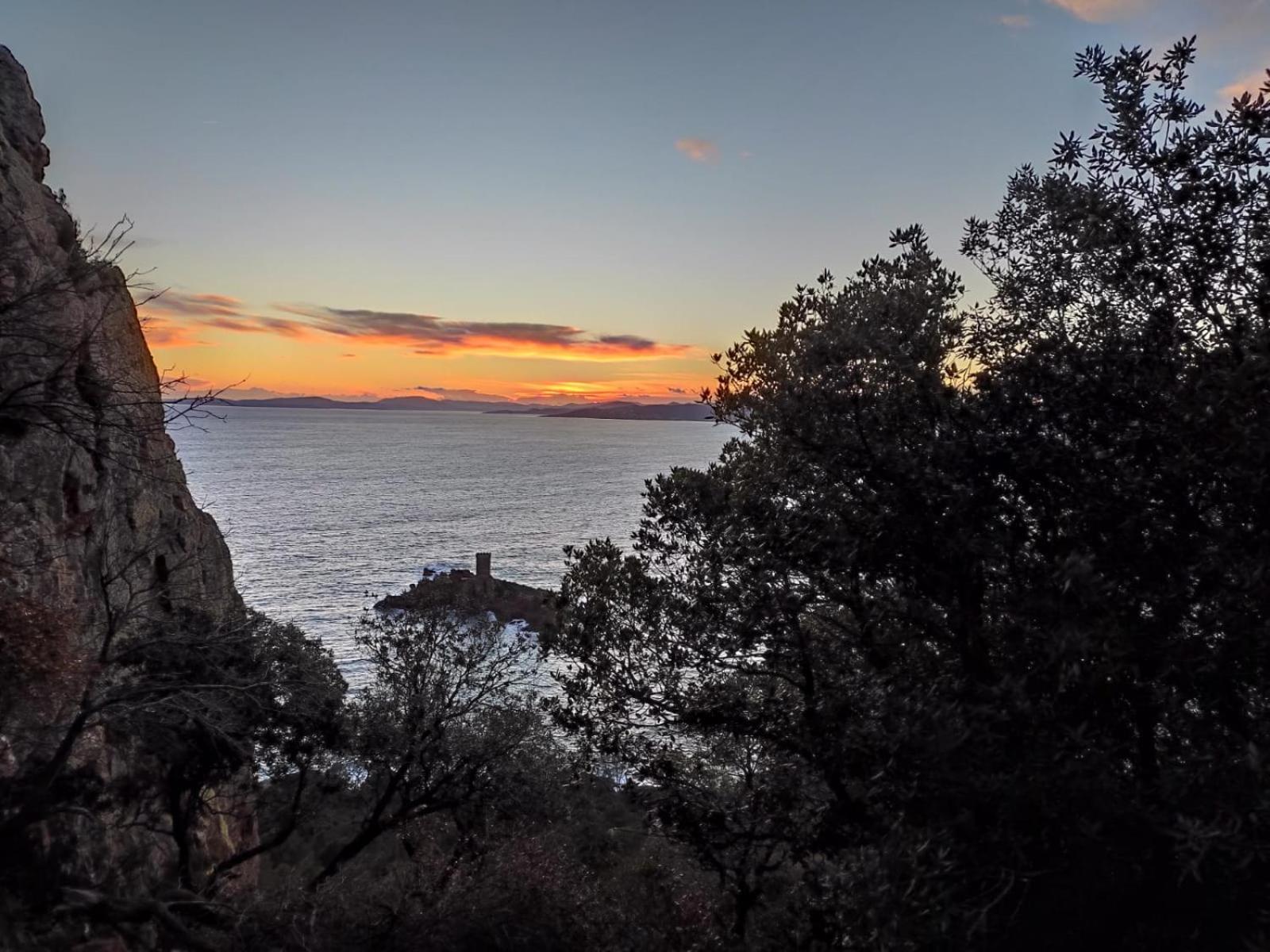 Appartement Lumineux Vue Mer Fréjus Dış mekan fotoğraf